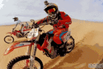 沙漠越野摩托车图片