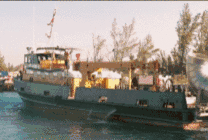 港口的轮船动态图片