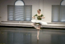 芭蕾舞转圈GIF图片
