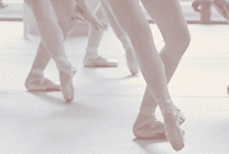 芭蕾舞脚尖走路gif图片