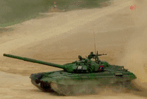 一辆急速行驶的装甲车GIF图片