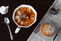 魔幻杯中奶茶GIF图片