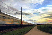 疾驰的火车GIF图片