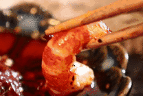 鲜虾沾酱料GIF图片