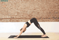 女子瑜伽锻炼GIF图片