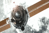 太空中的卫星GIF图片