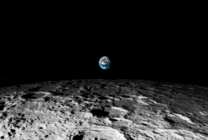 从月球上看地球远景gif图片