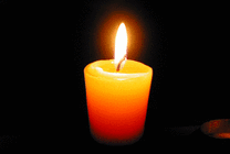 黑夜中燃烧的蜡烛gif图片