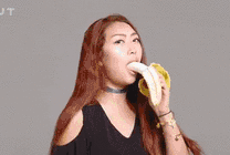 男人女人吃吃香蕉的样子大比拼GIF图片