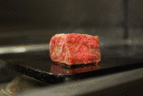 鲜嫩的牛肉GIF图片