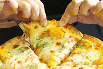 美味的手撕披萨你想来一块吗gif图片