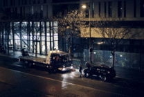 灯光闪烁的清障拖车动态图片