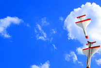 两只卡通飞机在蓝天白云下飞行表演杂技gif图片