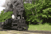 轰隆隆的火车开过动态图片