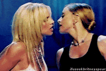 两个性感的国外女人在一起亲吻GIF图片