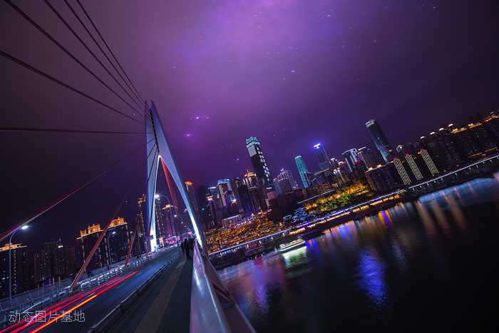 图片描述：大桥，夜景，重庆，朝天门,尺寸：1280X854px 