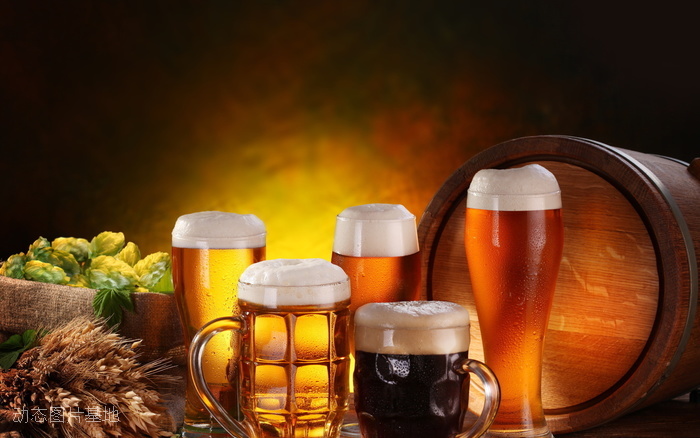 图片描述：啤酒，玻璃杯，红，酒杯,尺寸：1680X1050px 