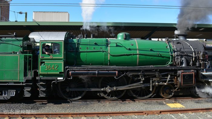 图片描述：火车头,尺寸：1920X1080px 