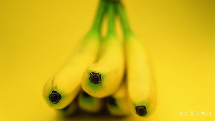 图片描述：香蕉,尺寸：1366X768px 