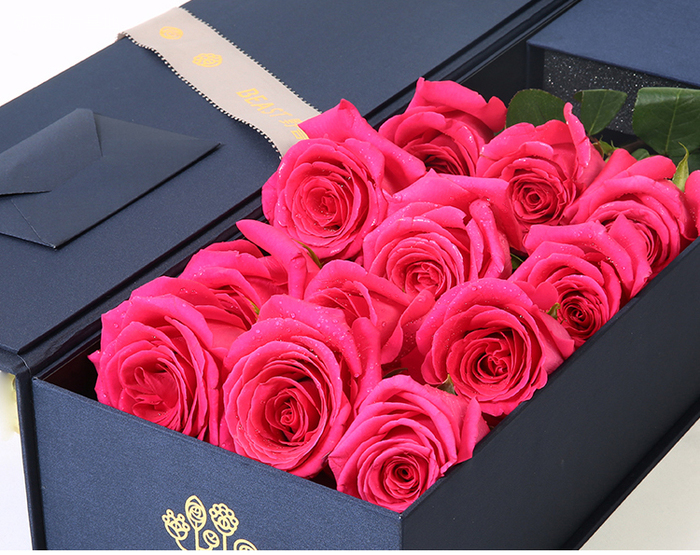 图片描述：玫瑰花，情人节,尺寸：750X595px 